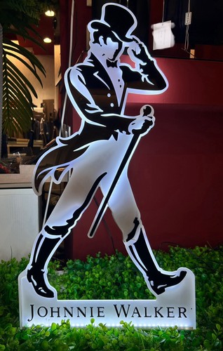 Insegna luminosa johnnie - luminosa,